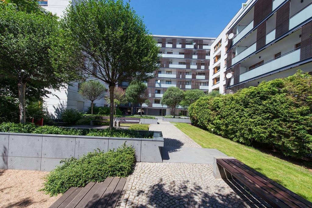 Apartment Powisle With Garage Warszawa Eksteriør billede